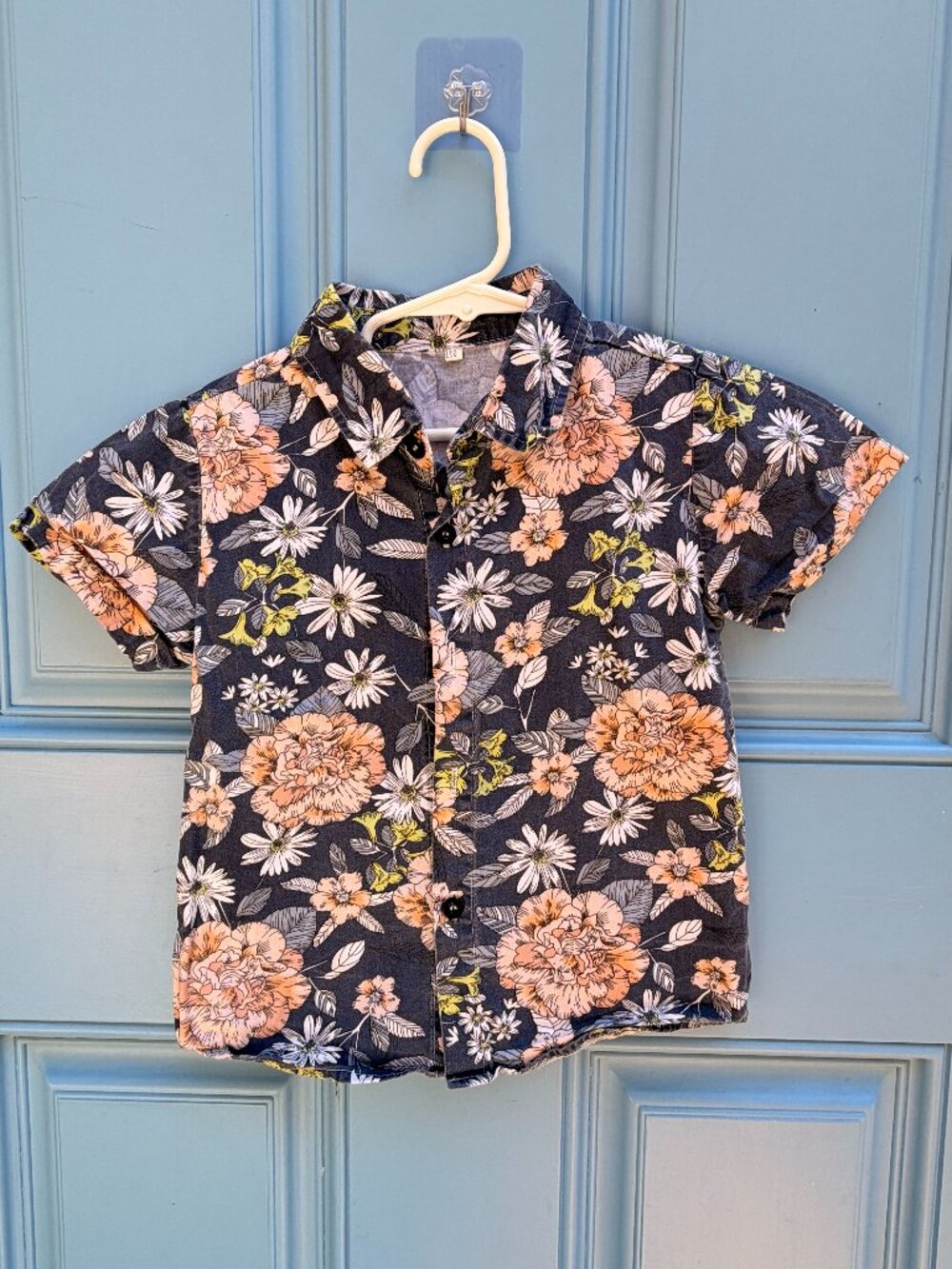 Floral Button Down Shirt Size Navy Peach Short Sleeve